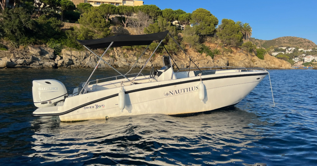 Boat Rental in Empuriabrava with a License: Everything You Need to Know (2026 Guide) 1 Boat rental in Empuriabrava with license - Bravaboat fleet on the main canal